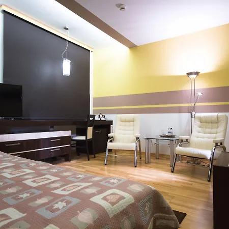 Dikul Market Square Hotel 3*