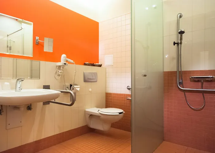 Dikul Market Square Hotel 3*