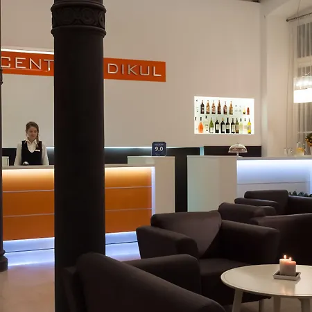 Dikul Market Square Hotel 3*