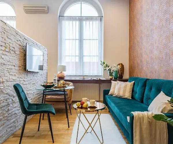 Hotel Dikul Market Square