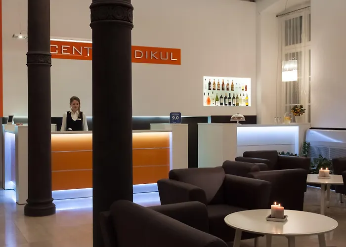 Dikul Market Square Hotel 3*