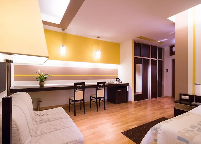 Dikul Market Square 3* Вроцлав