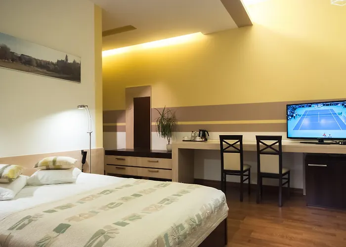 Dikul Market Square Отель Вроцлав