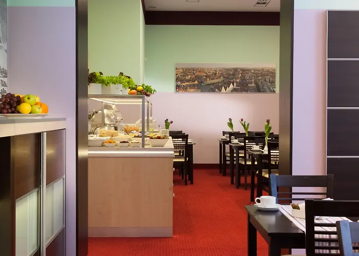 Hotel Dikul Market Square 3*