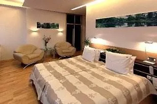 Dikul Market Square 3*